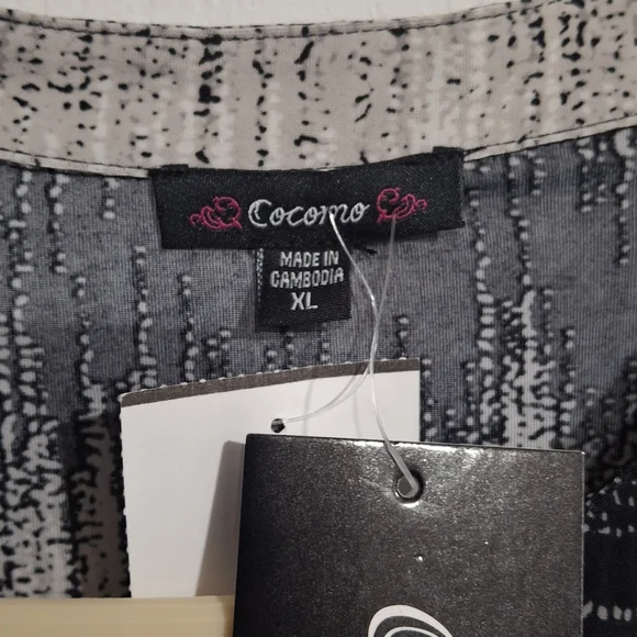 Cocomo Black and White Ombre Blouse SMOKE FREE HOME - Picture 5 of 7